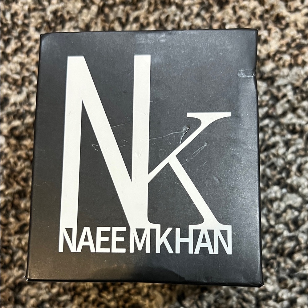 Naeem Khan Monochrome rise scented candle